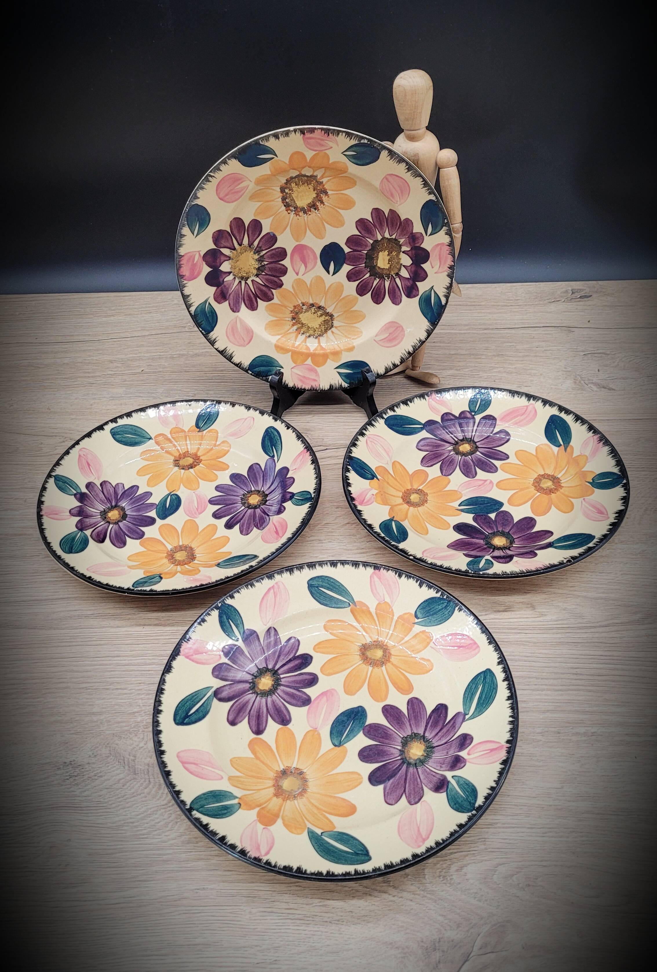 Set 4 flat plates Balkan Van Gogh