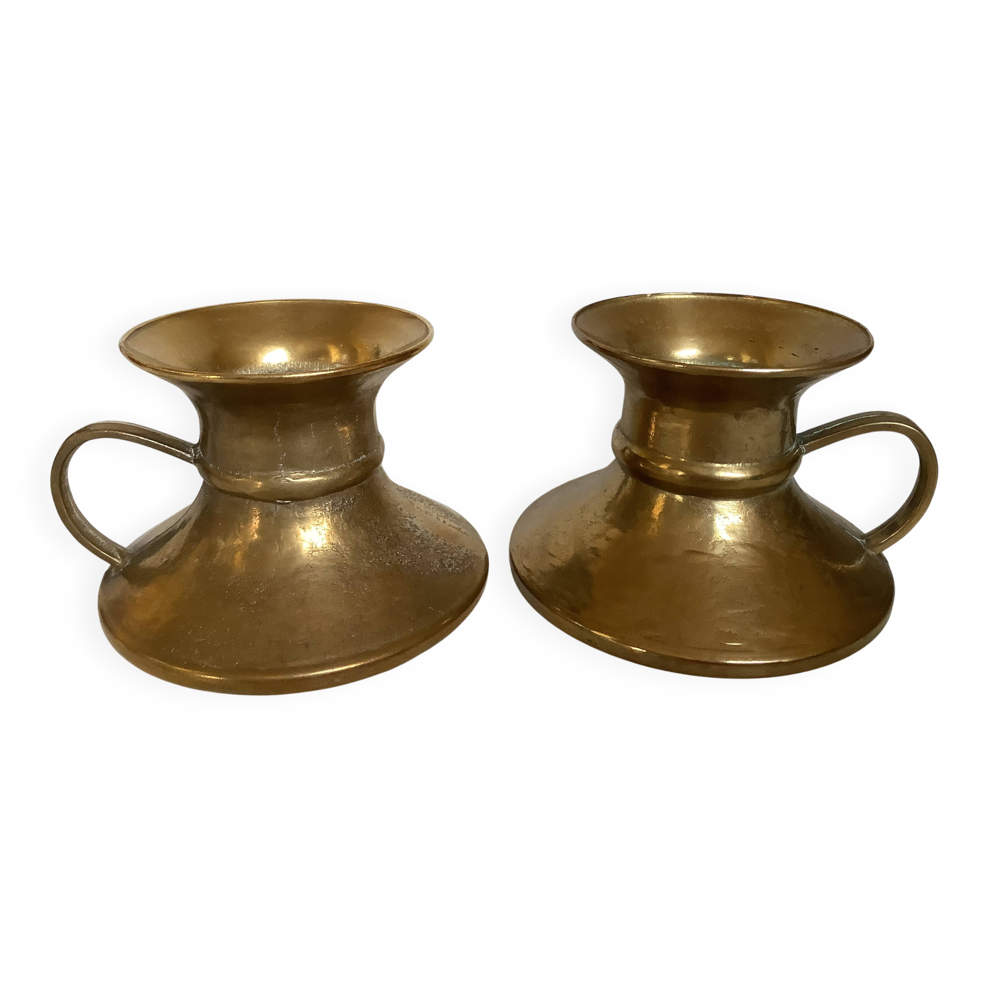 Pair of rat cave candlesticks with tulip base in bronze.