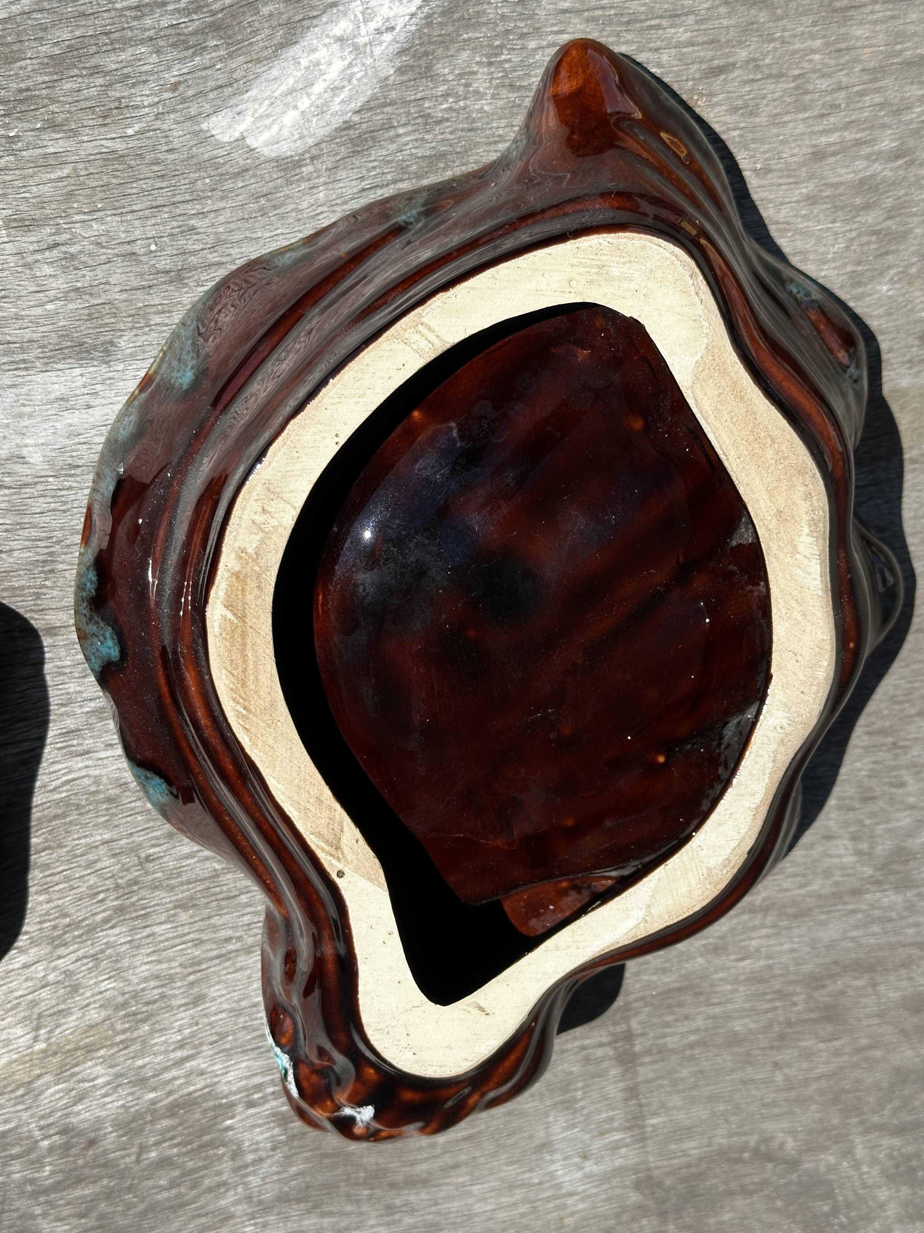 Pair of 60s-70s Vallauris Ceramic Empty Pockets in Shell Shape