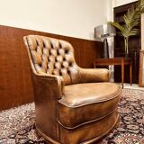 Fauteuil Chesterfield anglais en cuir marron