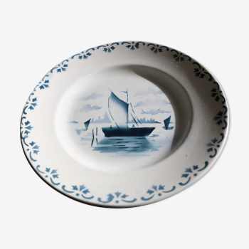 Assiette ancienne, bateau Flobart