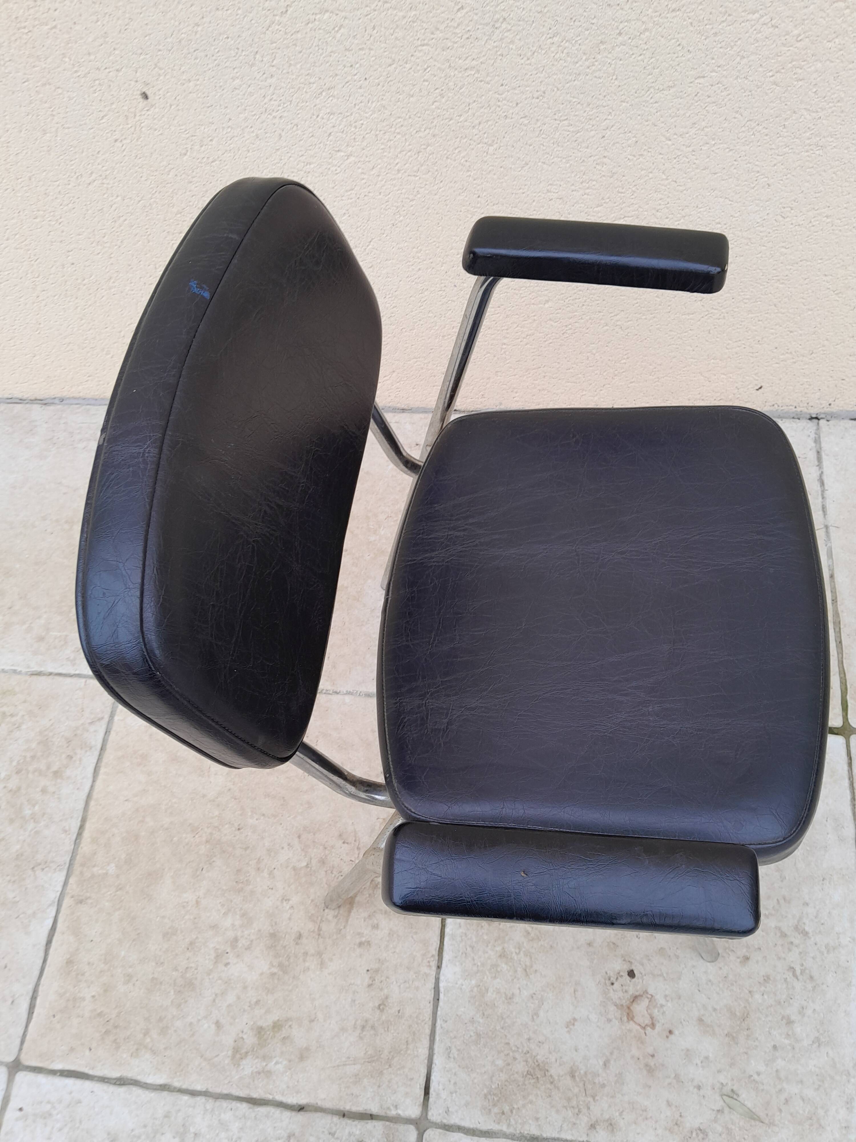Vintage Italian design office chair
