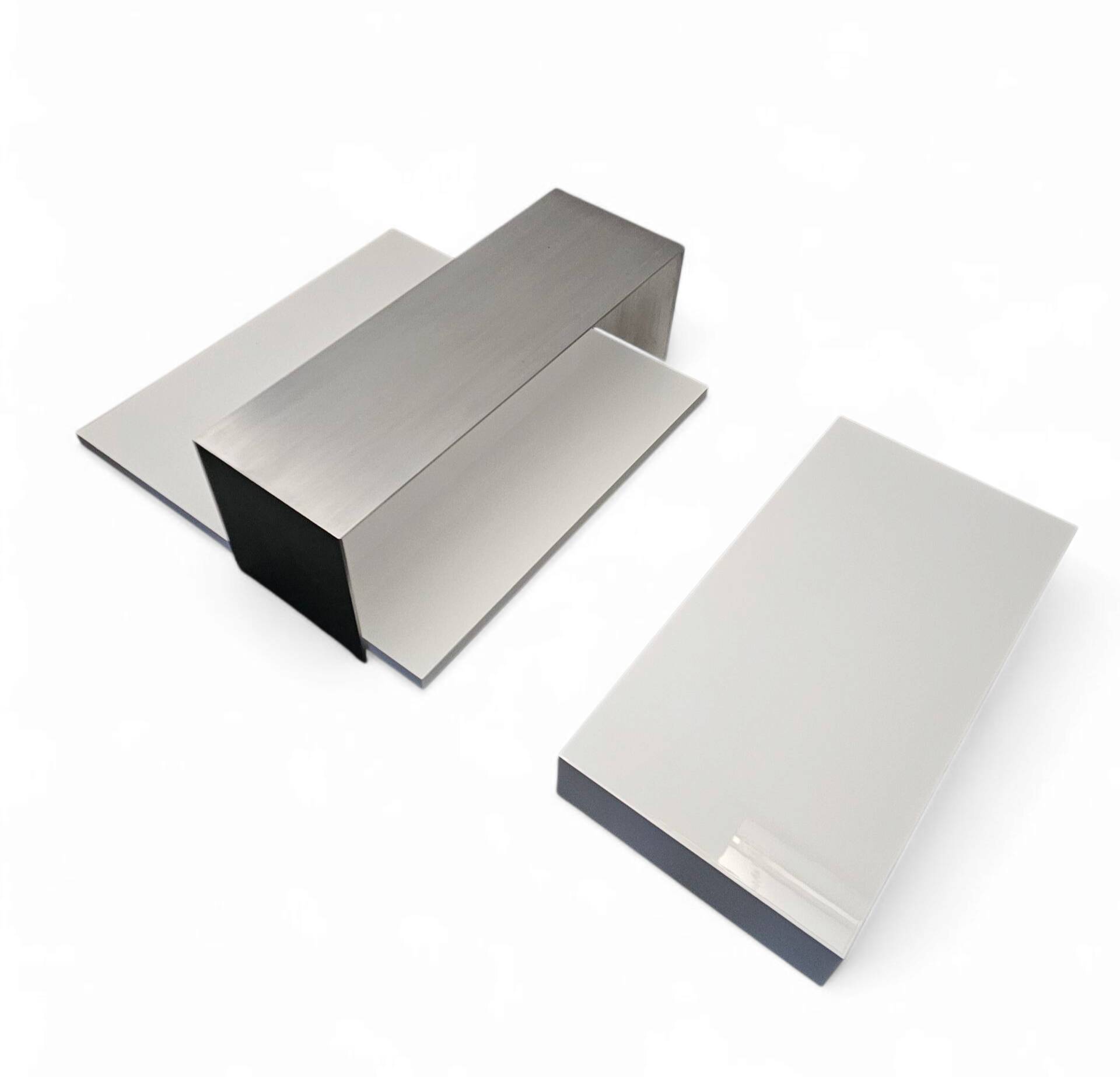 Minimalism / Coffee table / Model 261 Note / Piero Lissoni / Cassina / 2001