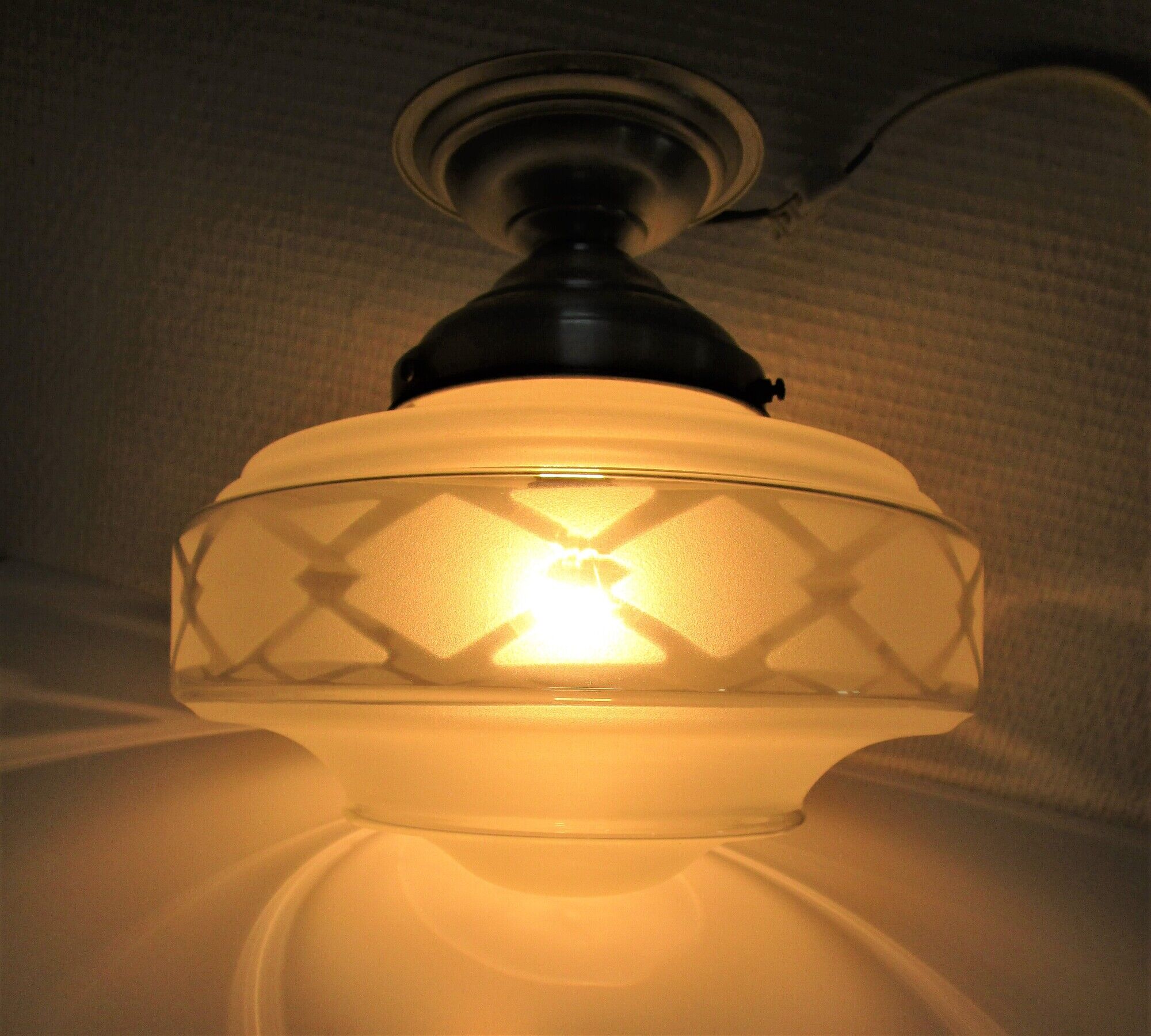 Ceiling lamp Art Deco frosted glass diamond decoration aluminum 30s