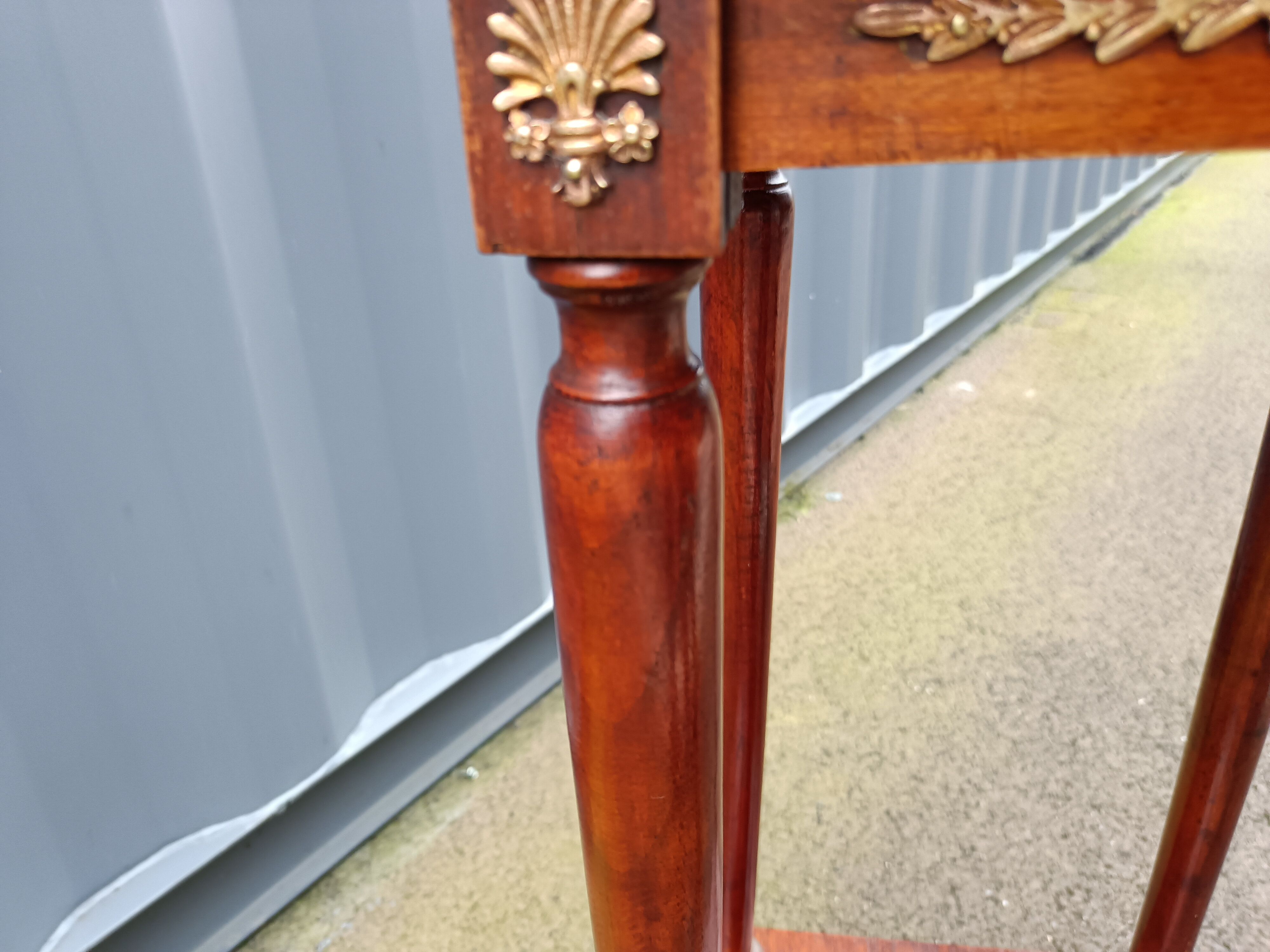 Selette old style louis xvi marble tray