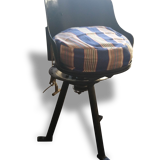 Chaise de char détournée en fauteuil