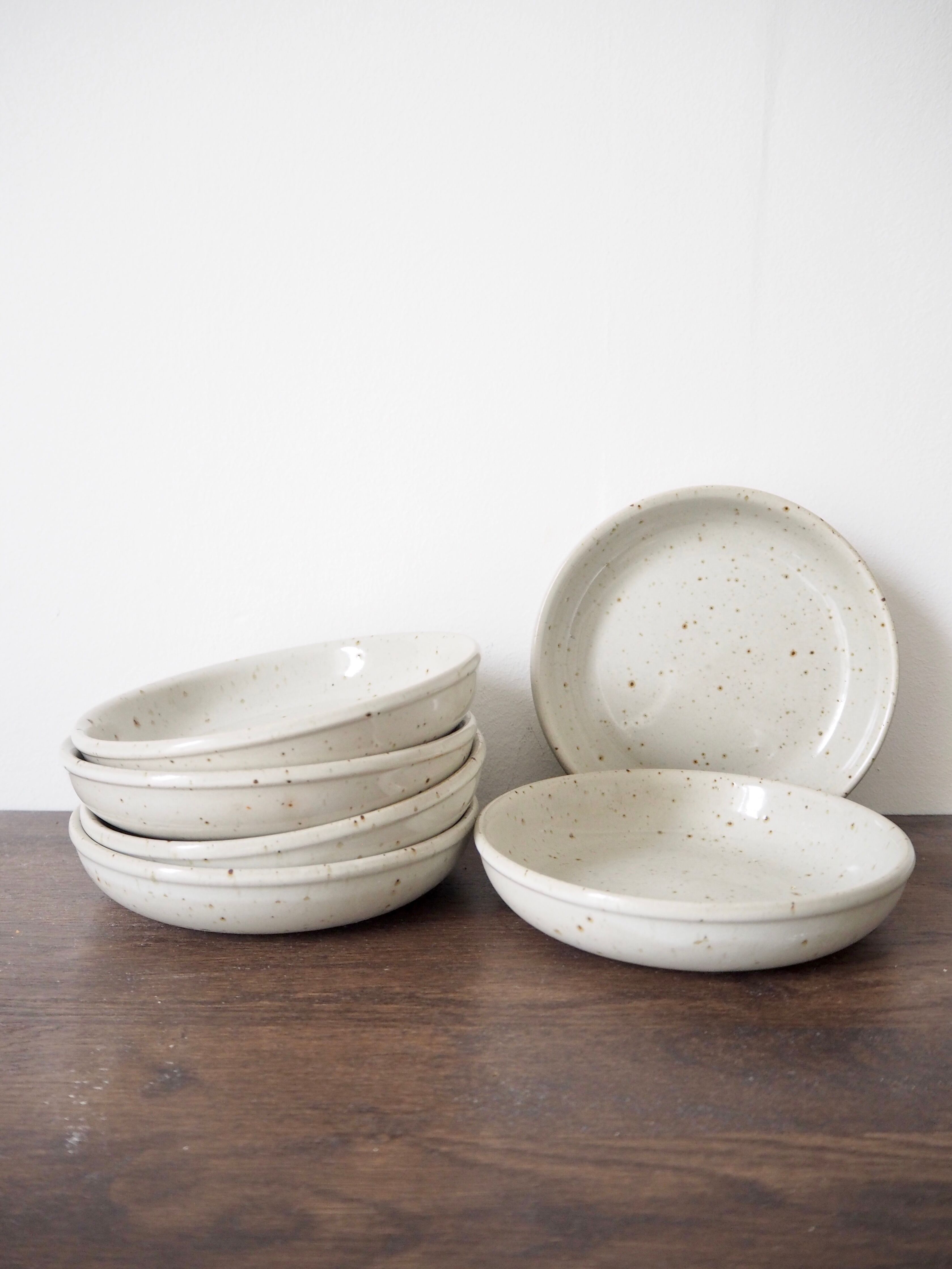 Set of 6 plates caps in pyrite sandstone Sandstone of the Marais