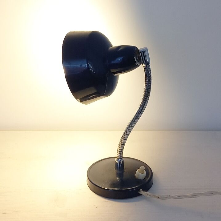 Flexible bedside lamp in blue lacquered sheet metal and stainless steel, edition of the 70s.