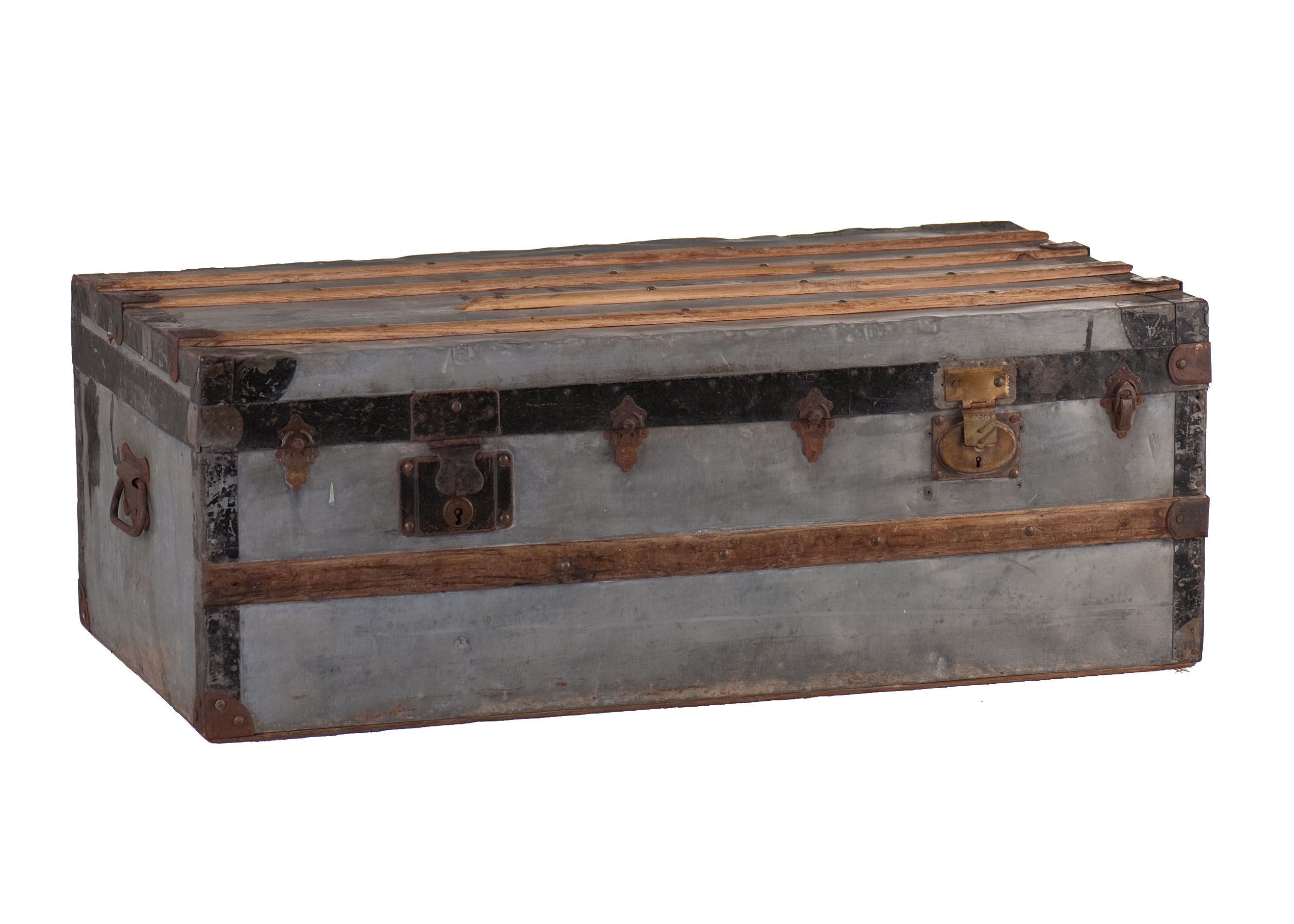 Old military trunk 14-18