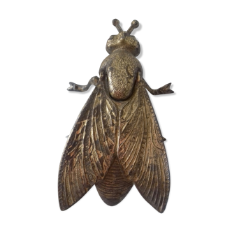 Insect ashtray