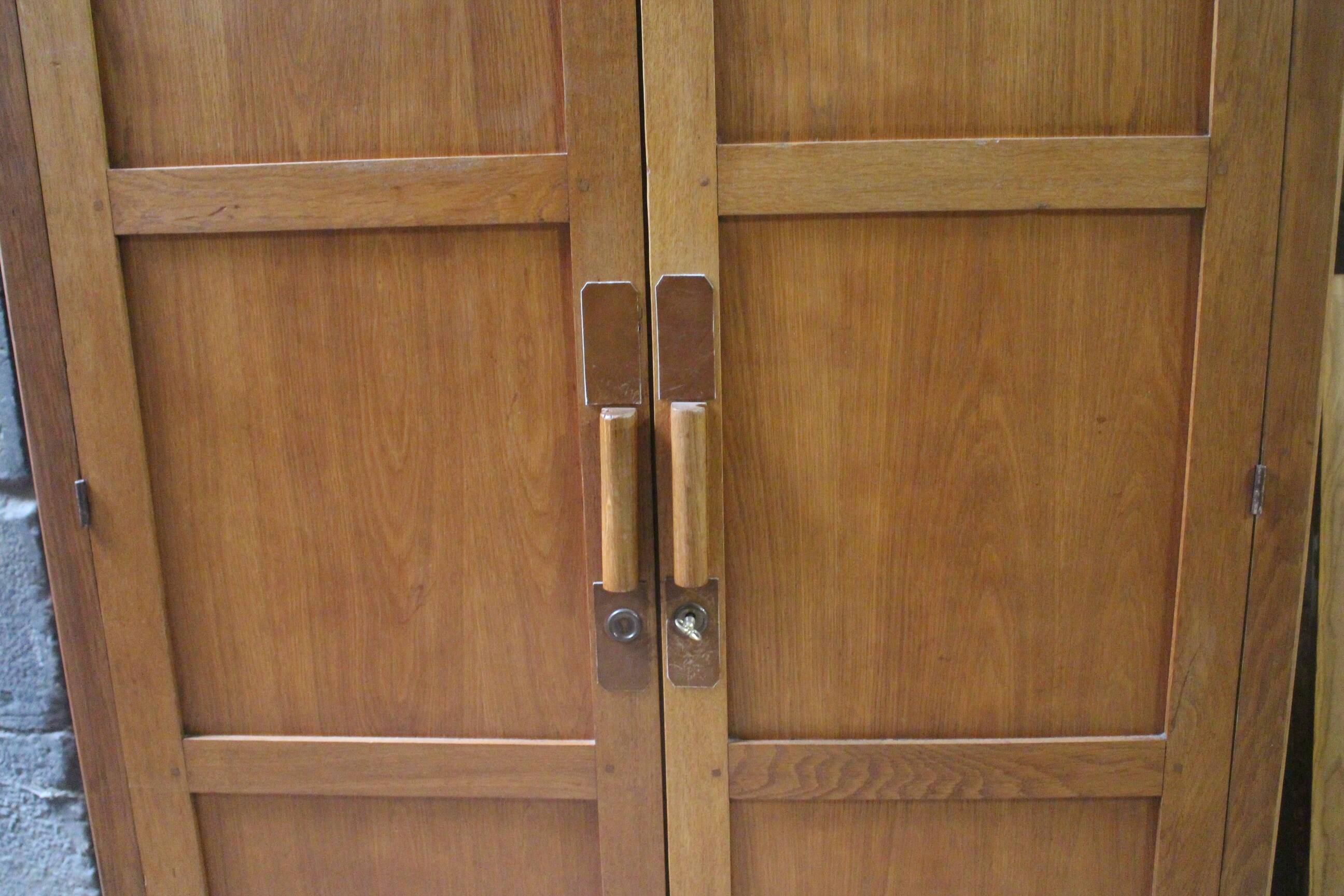 Parisian wardrobe period reconstruction