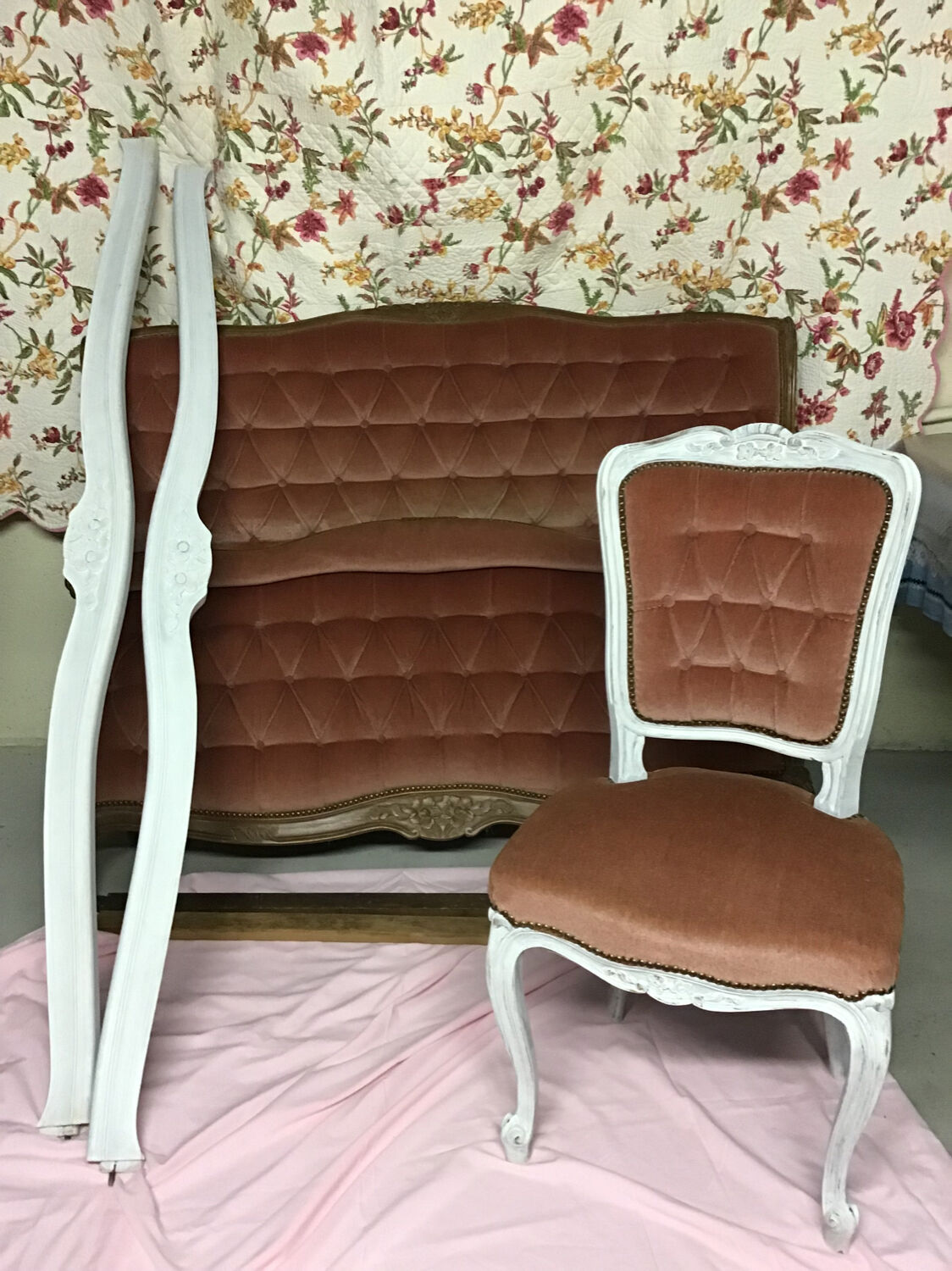 Upholstered double bed and 1 chair