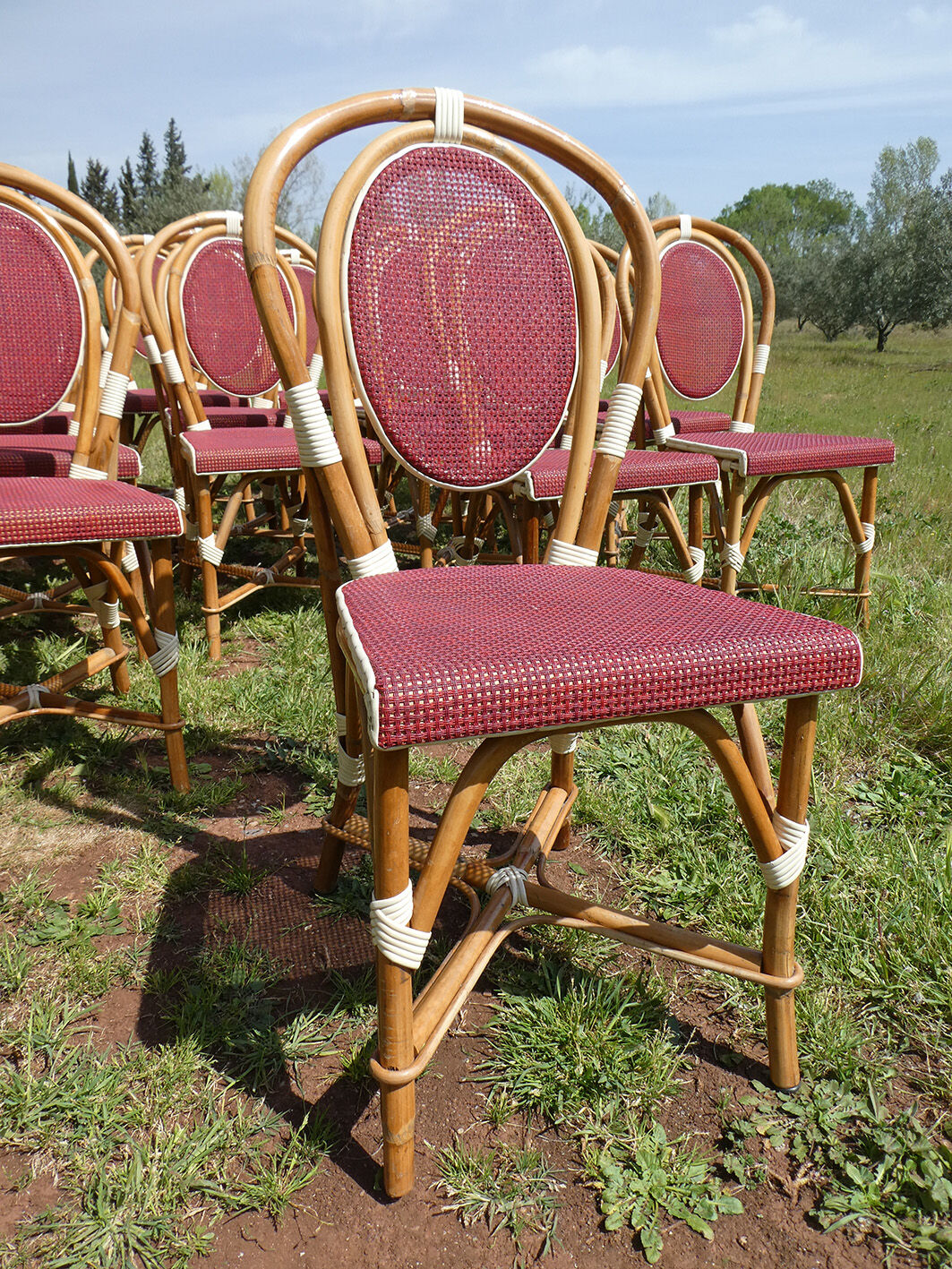 Lot of 21 chairs