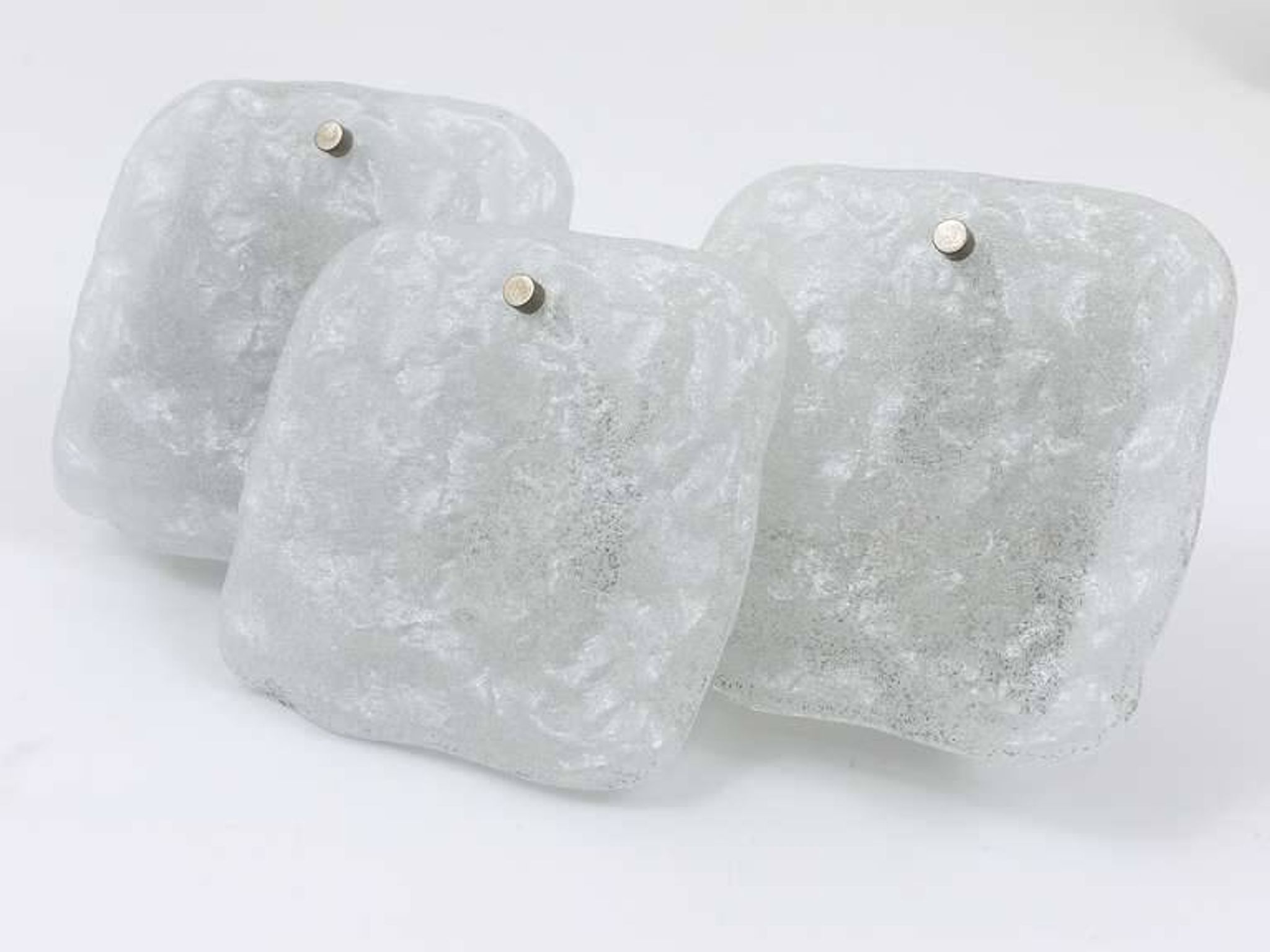 Up to 4 modern wall sconces Kalmar Vienna with frosted glass panels from the 1960s.
