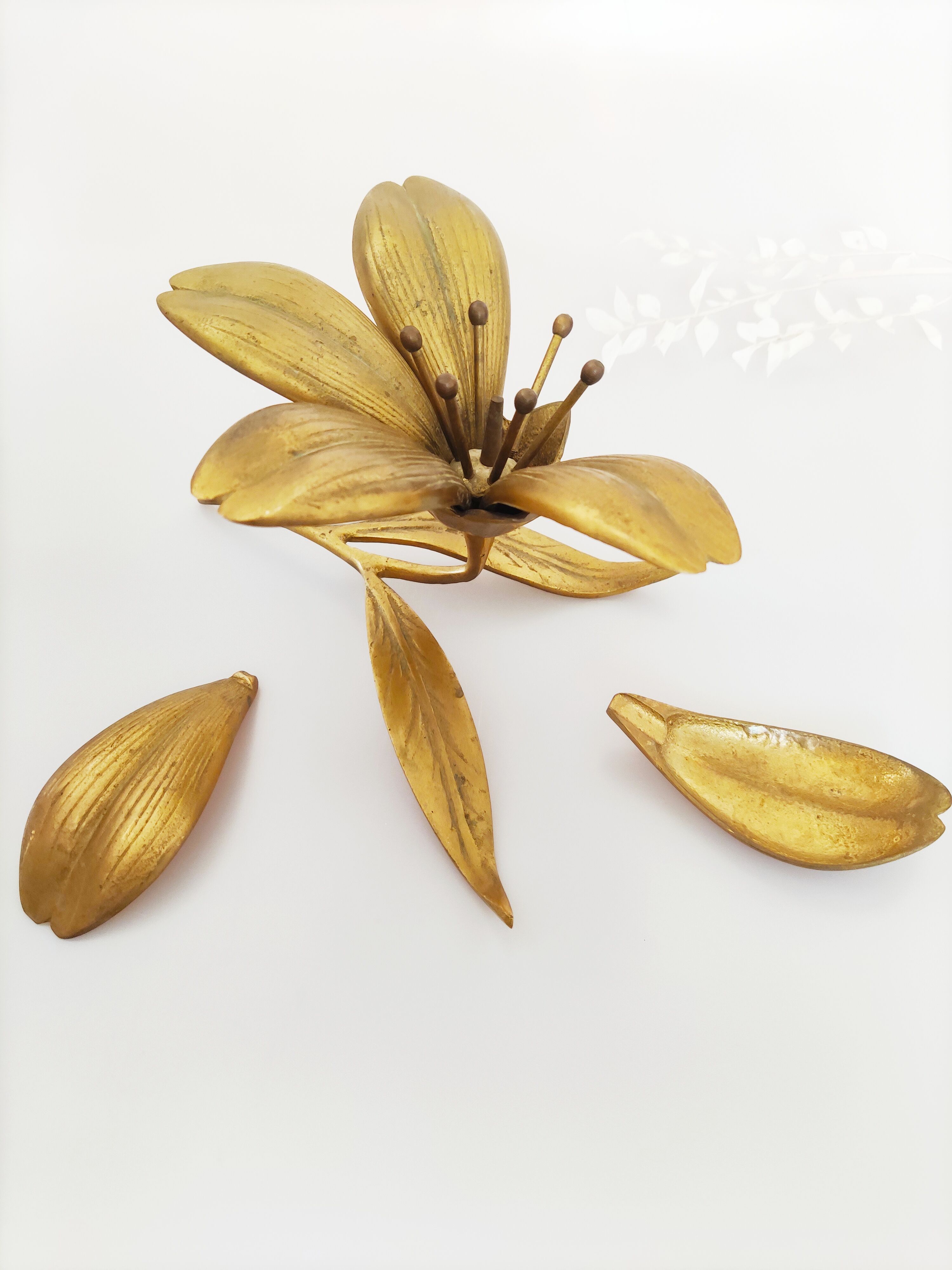 Brass flower ashtray