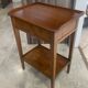 Table d’appoint 2 tiroirs merisier 1950