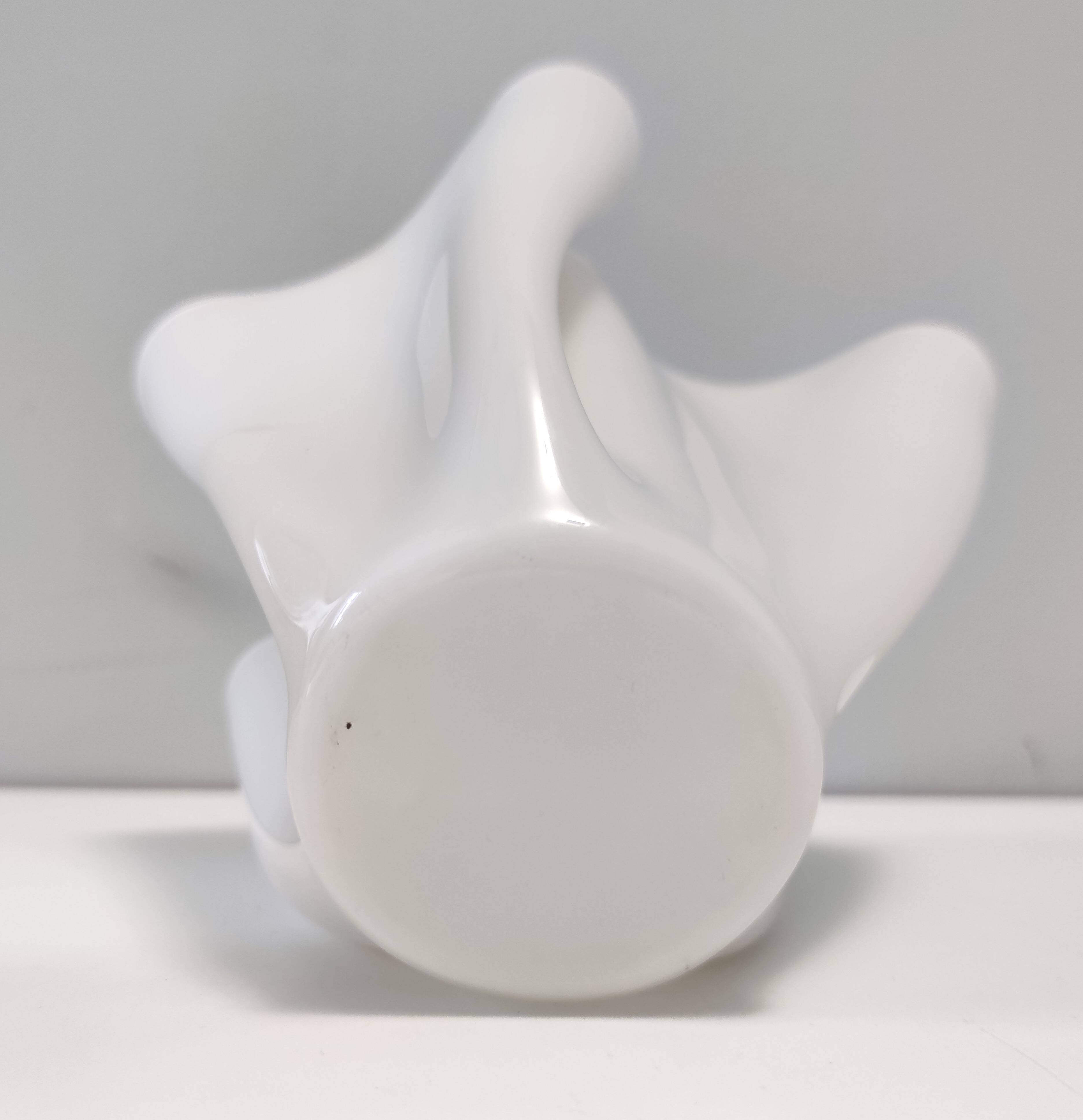 White Glass Vase "Fazzoletto" by Giorgio Berlini, Italy