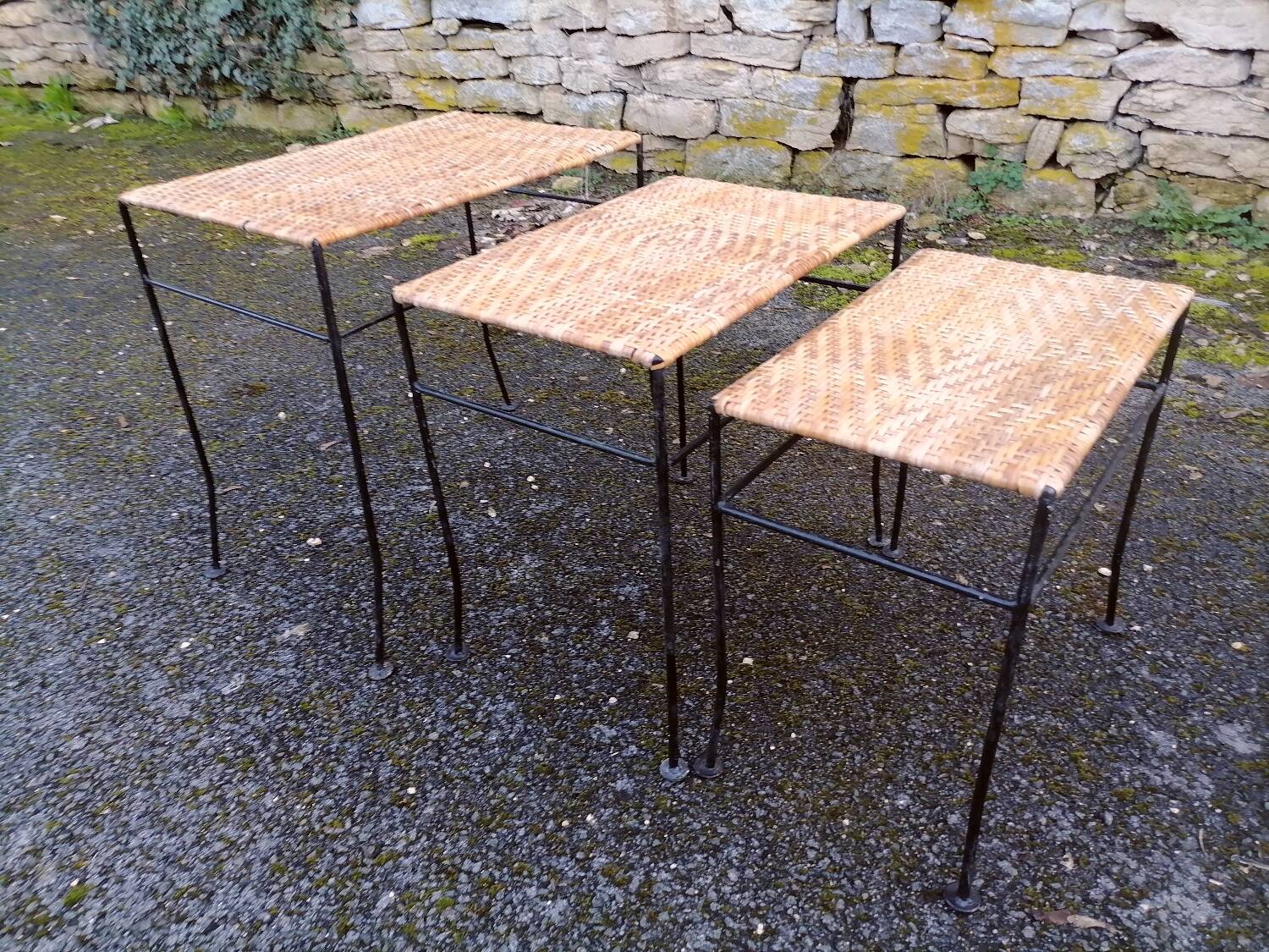 Nesting tables. vintage.