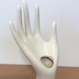 Main baguier soliflore blanche