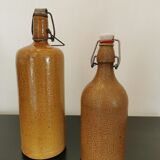 Set of 2 bottles in stoneware, organic decoration