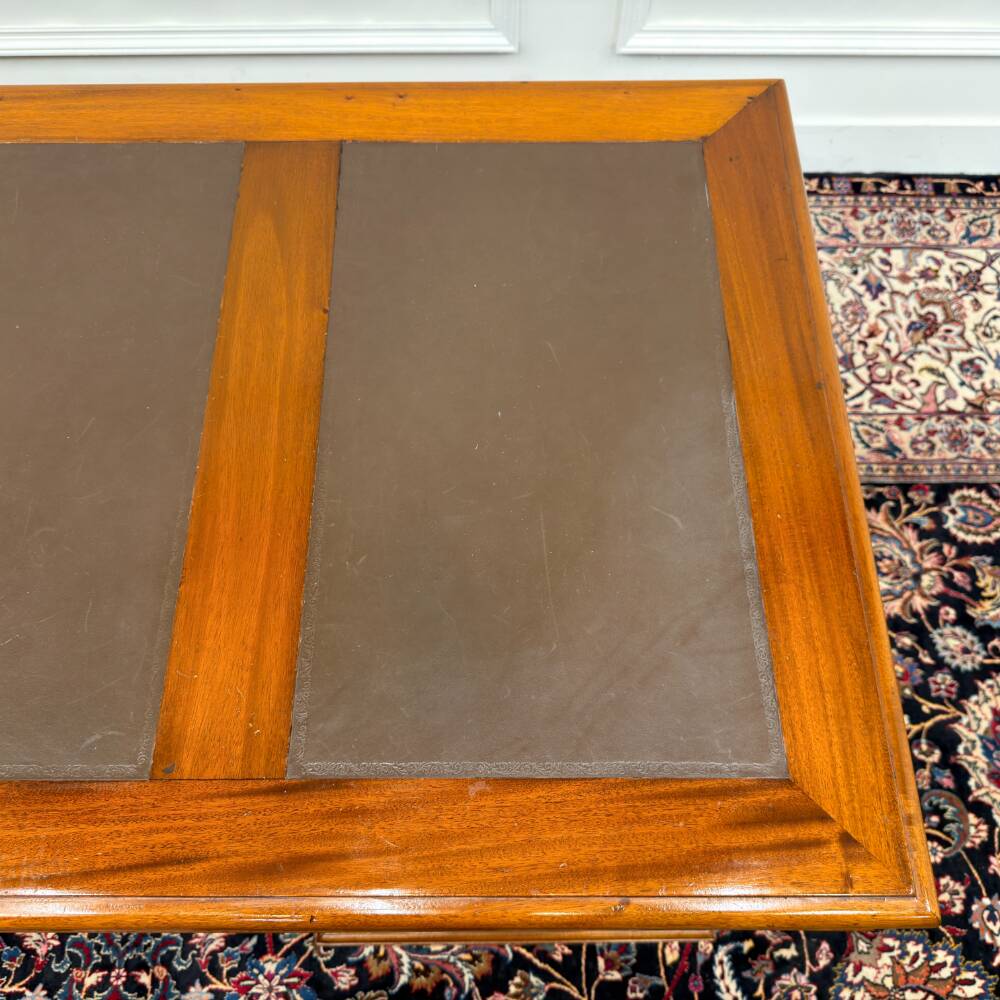 Classic English Desk Brown Leather