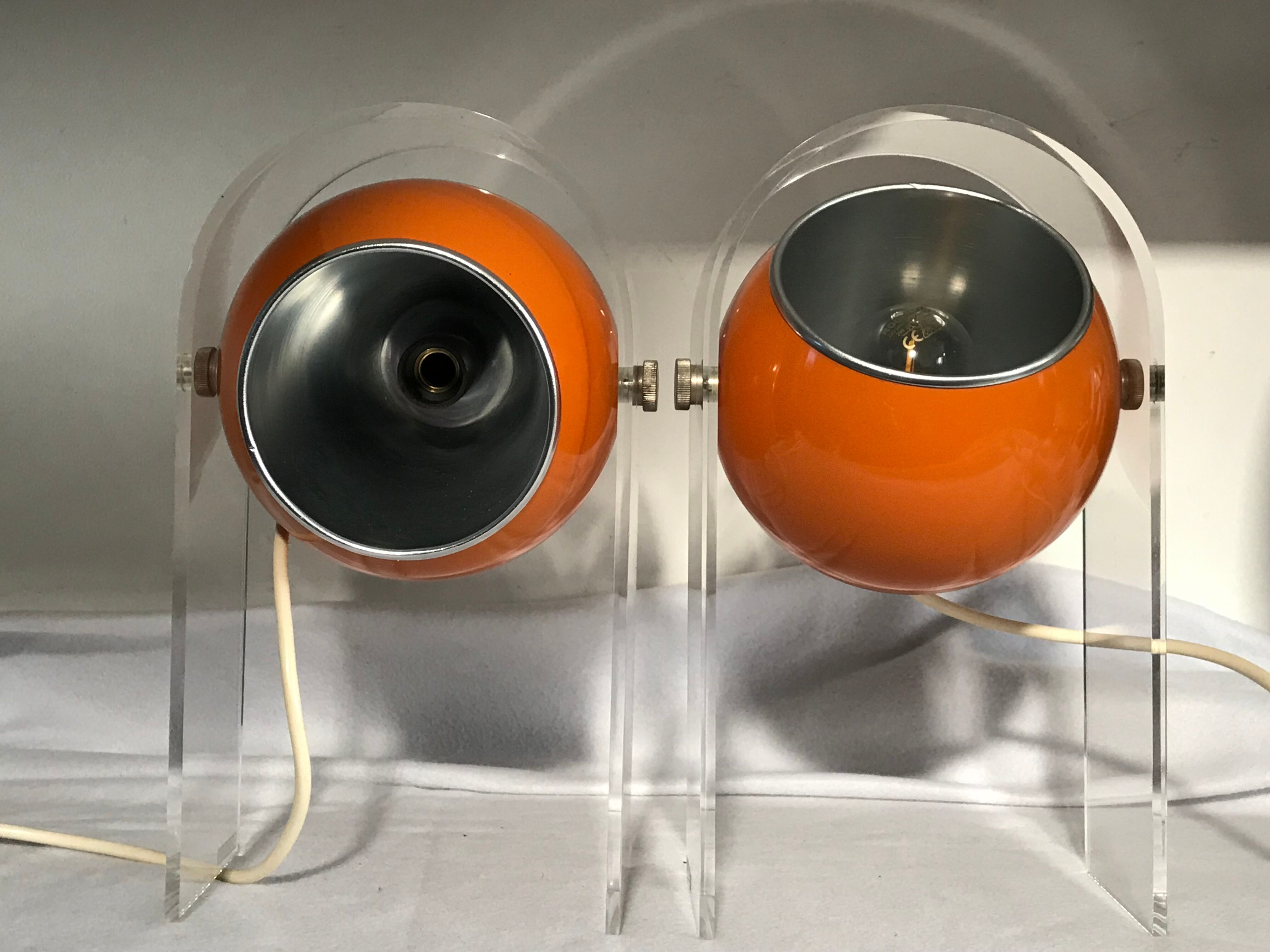 Paire de lampes oranges Robert Sonneman