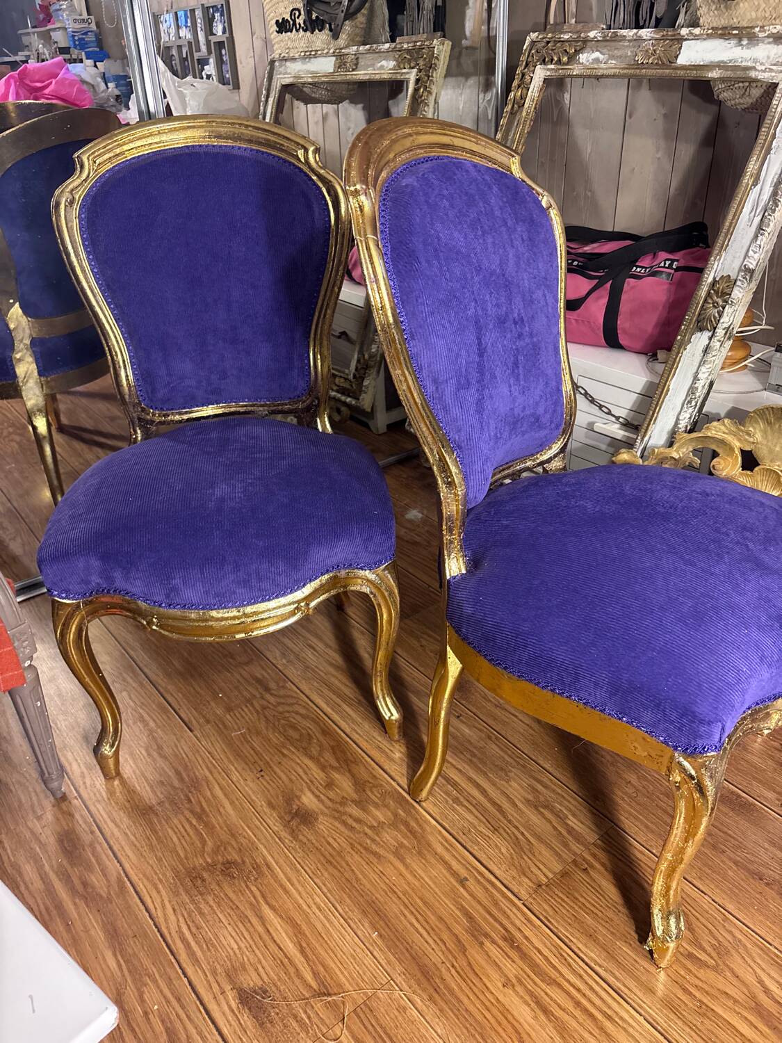 Set of 2 nursery-style chairs