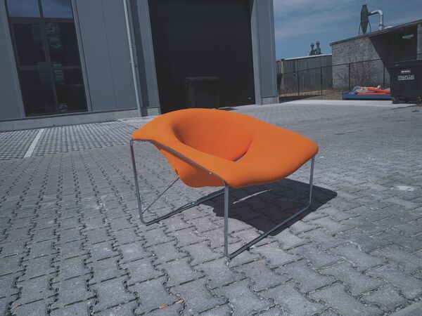 CHAISE CUBIQUE' PAR OLIVIER MOURGUE POUR AIRBORNE INTERNATIONAL