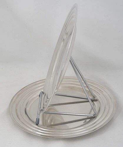 Christofle Ondulation Luc Lanel, pair of flat plates 23.5 cm, silver-plated metal