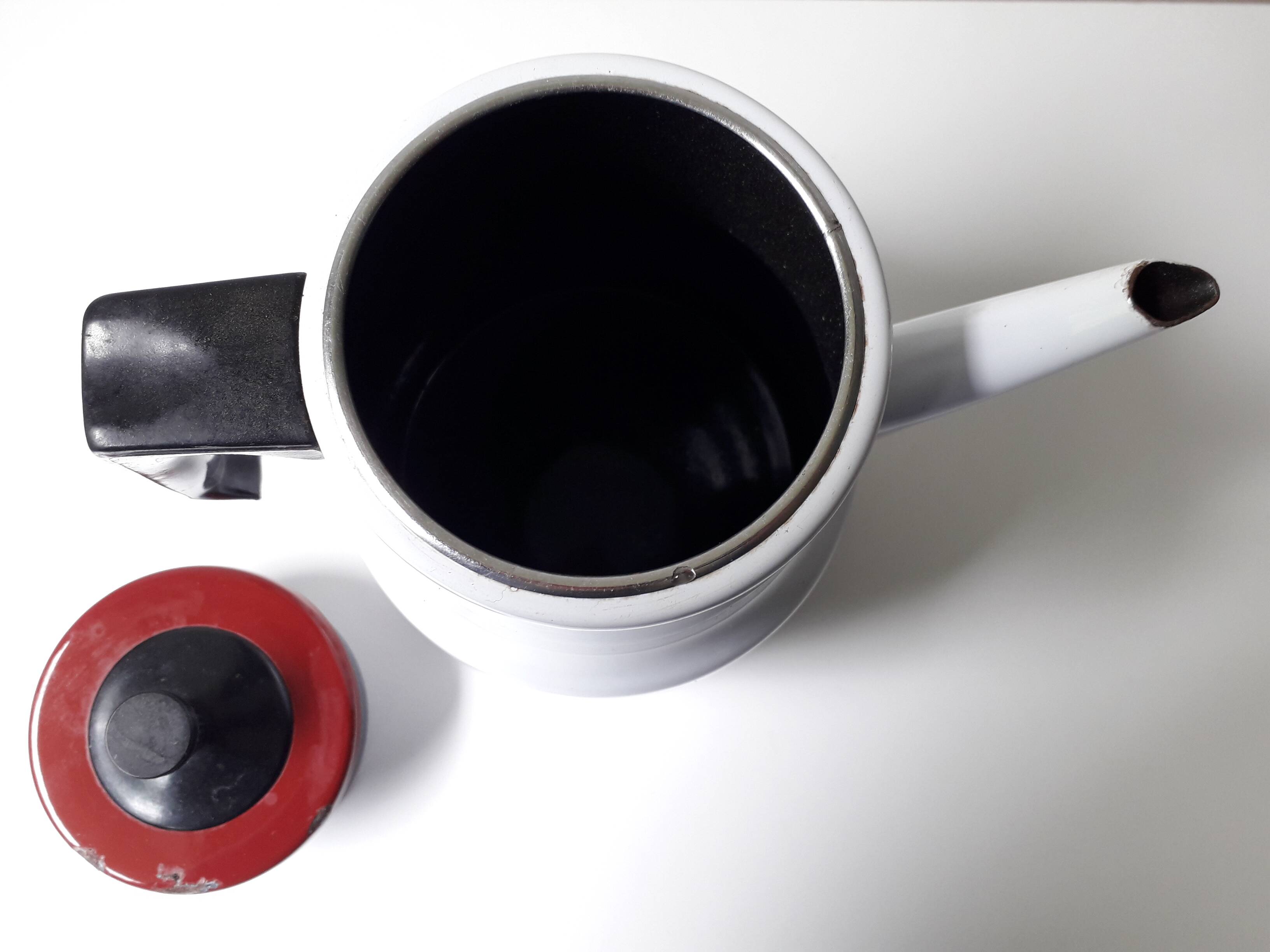 Enameled sheet metal coffee maker 1960 (A1)