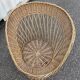 salon avec 3 fauteuils en osier