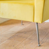 Fauteuil italien 1950 en velours jaune
