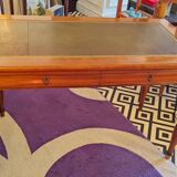 Minister's desk with pull tabs