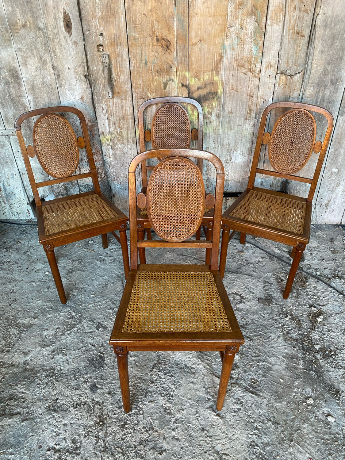 4 chaises anciennes style Louis XVI en bois et cannage, XIXème s.