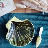 St-Clement shell-shaped butter dish and knife