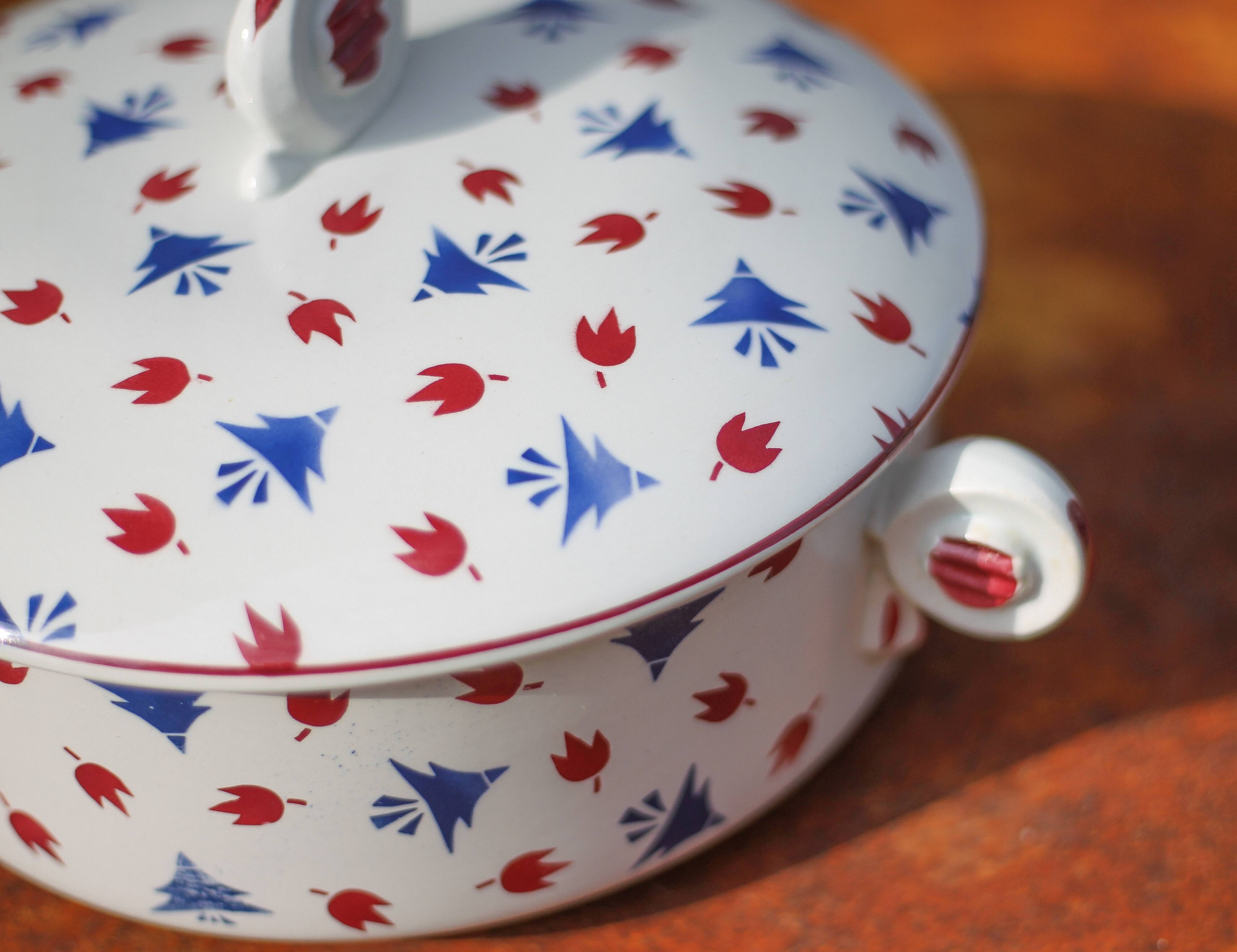 VF Paris Annam porcelain soup tureen, porcelain vegetable bowl