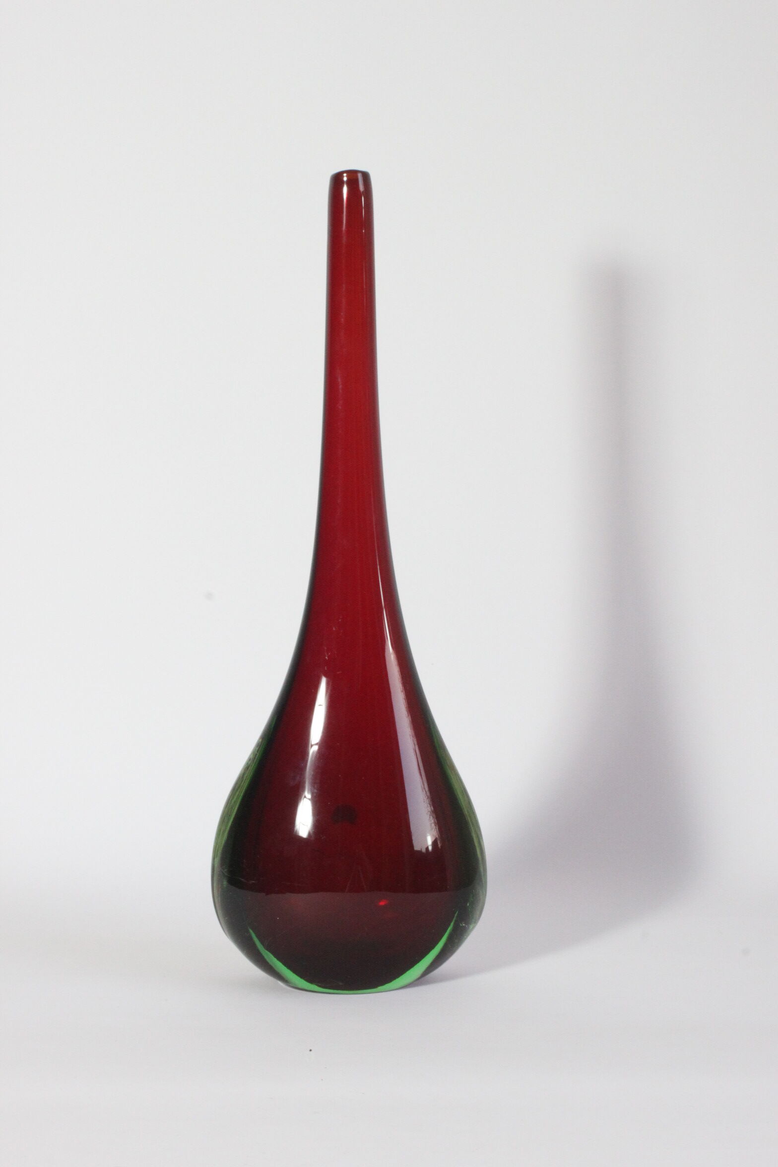 Sommerso drop vase in red and green, Murano 1950