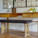 Trade Table - Post desk
