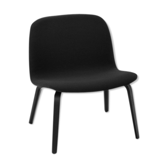 Muuto Visu lounge chair by Kvadrat Steelcut 190, in black