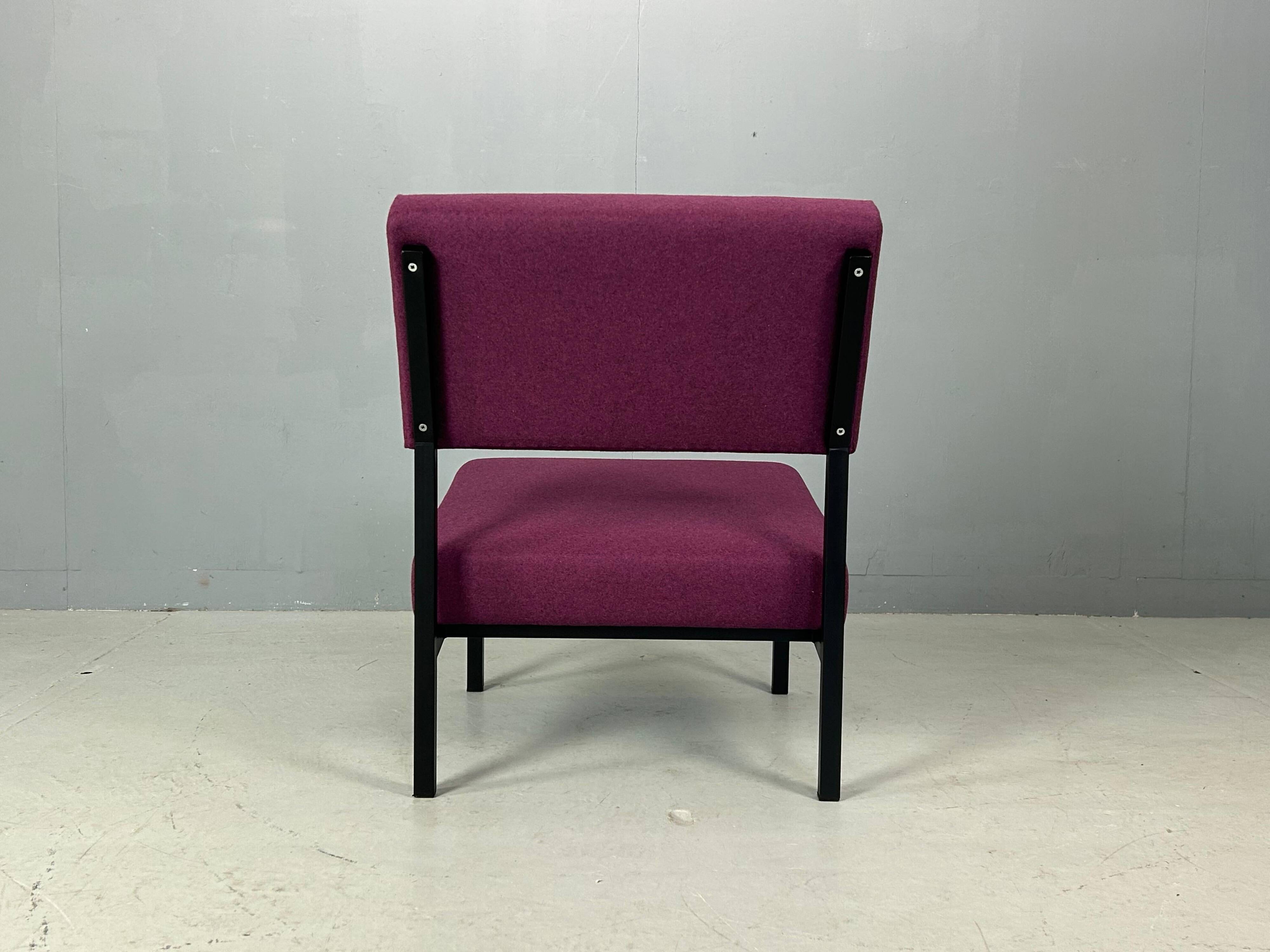 Gijs Van Der Sluis Eggplant colored Lounge Chair model 36 ZA, 1961