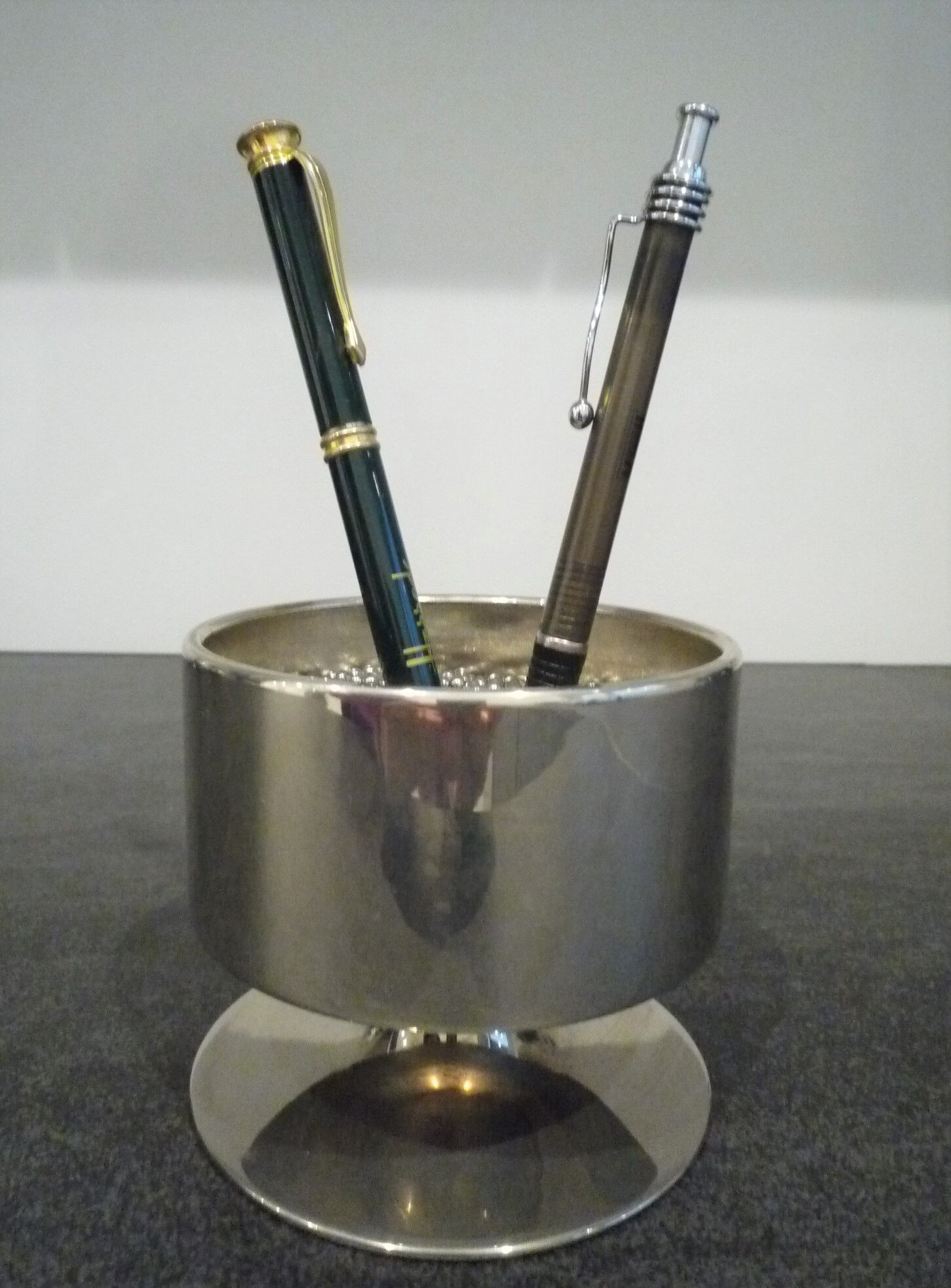 Metal pencil pot silver years 70