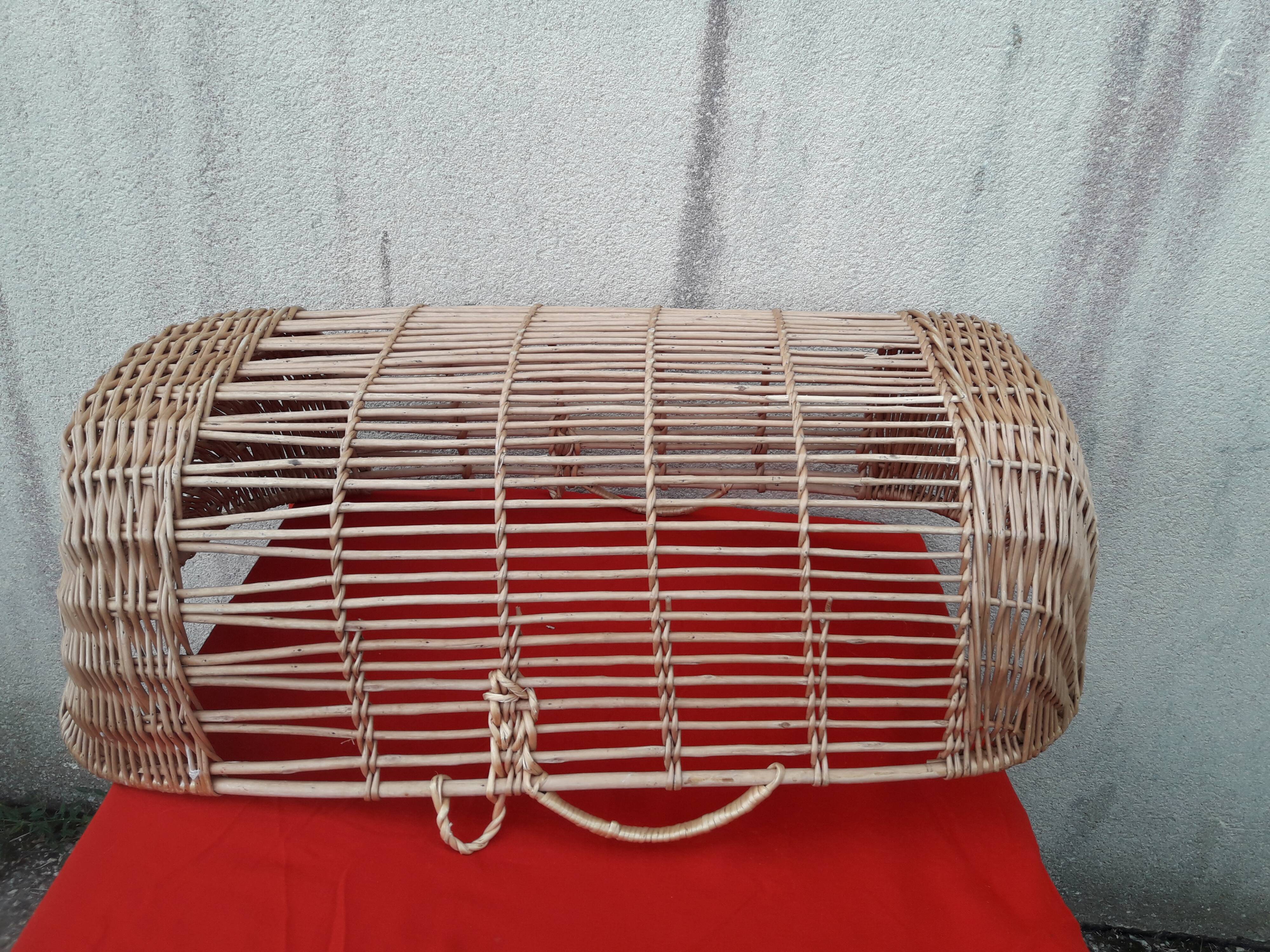 Rattan couffin