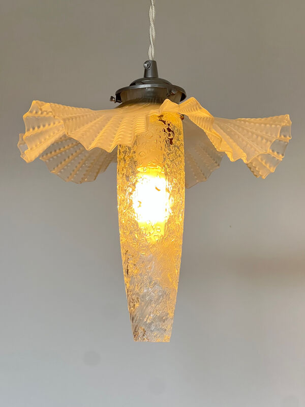 Suspension vintage opaline dépolie et tulipe art-deco.