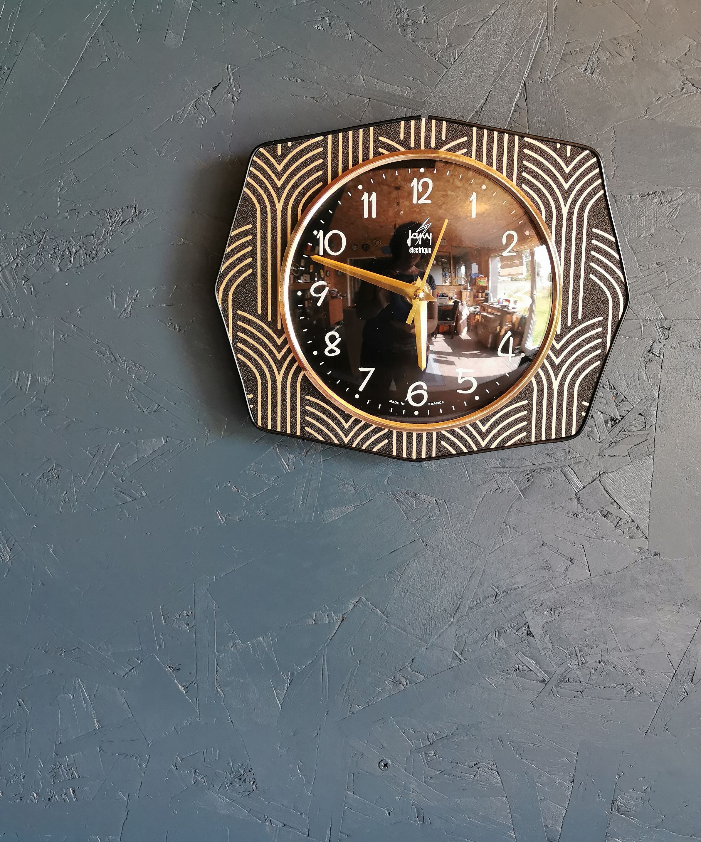 Vintage clock silent wall clock 60s "Golden Black Electric Japy"