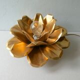 Golden metal flower wall lamp
