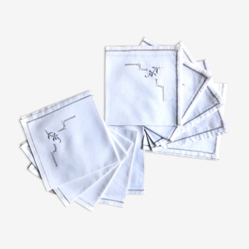 10 serviettes anciennes brodées main