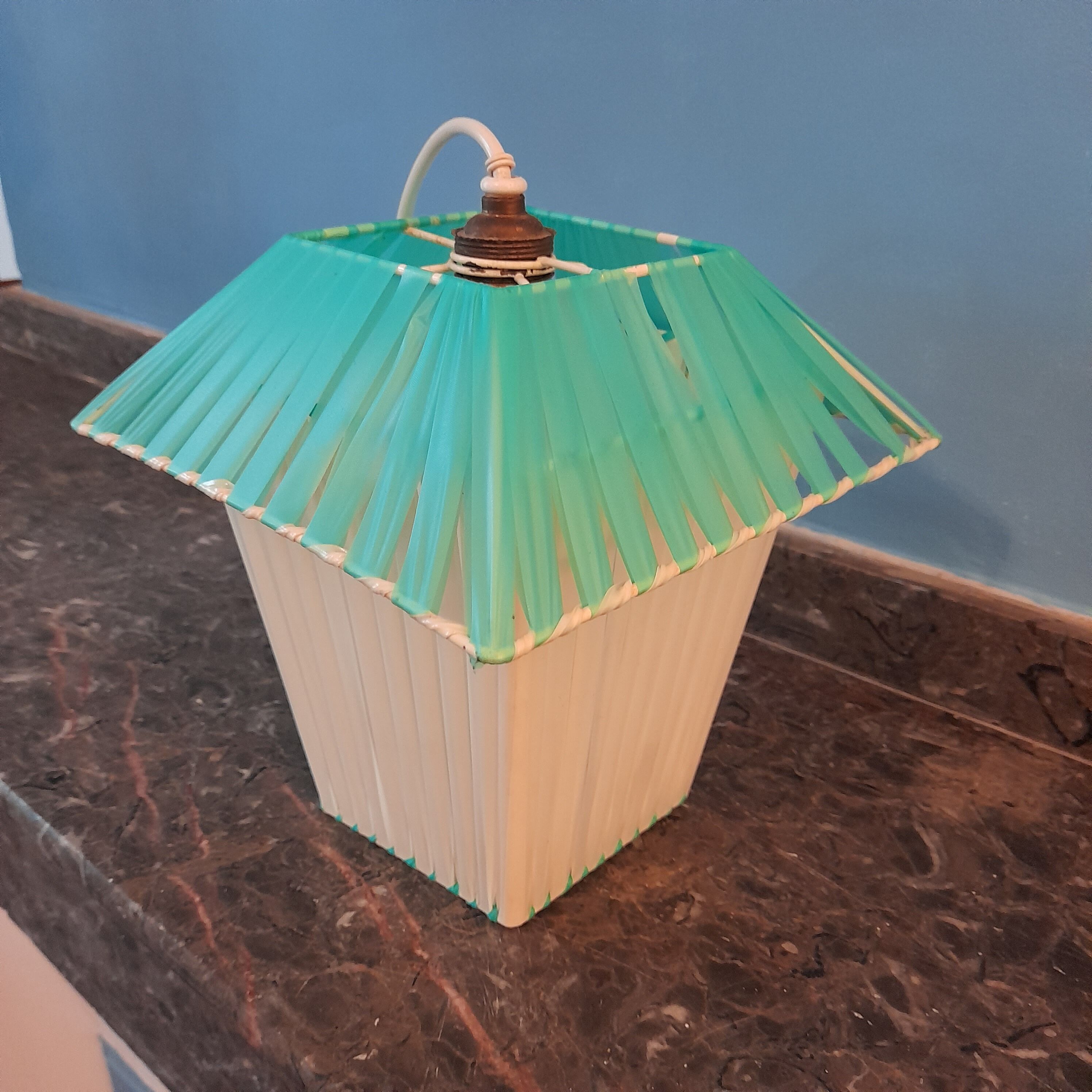 Vintage hanging lamp