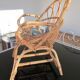 Chaise enfant en rotin, forme coquille