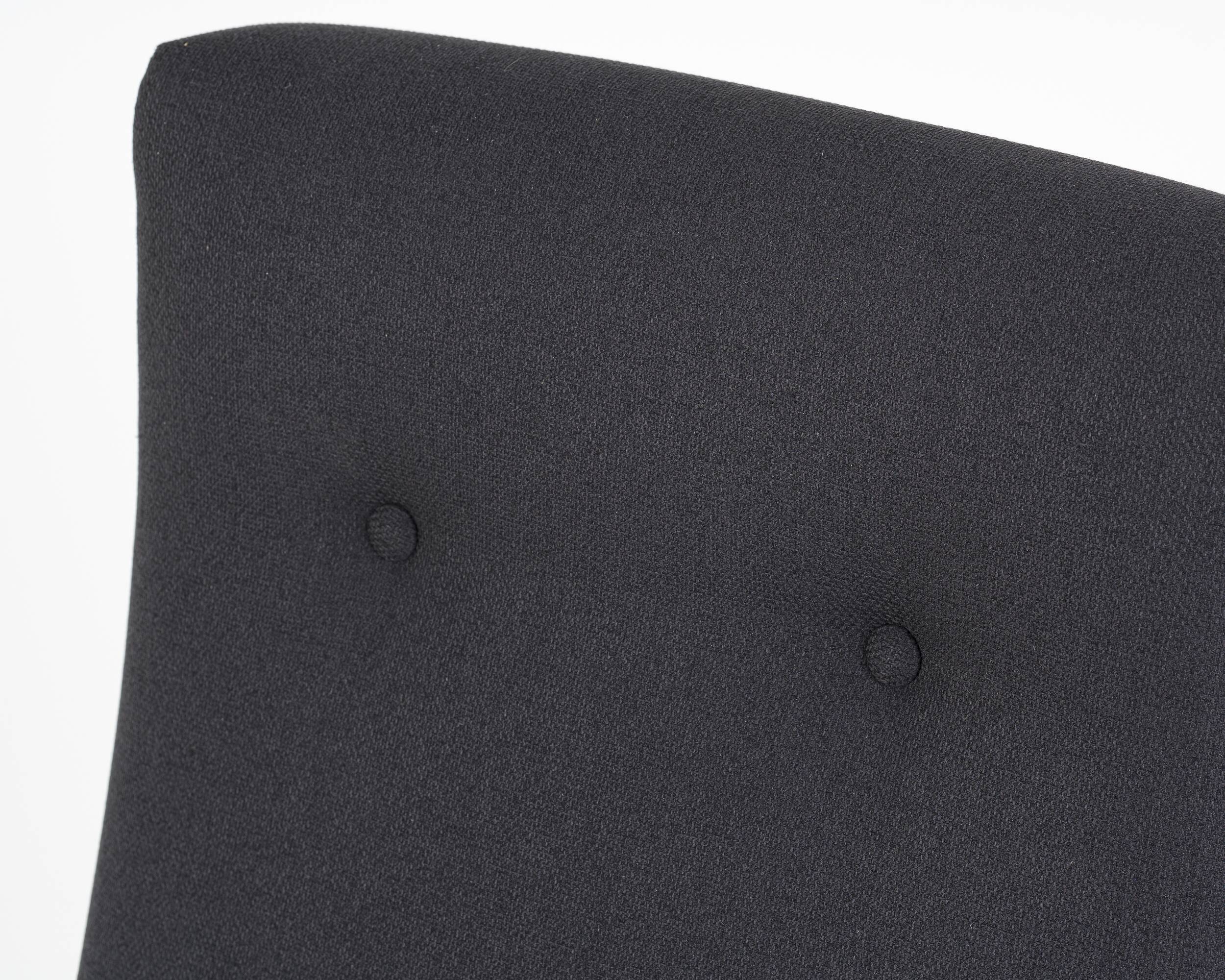 Fauteuil Ton 947, années 1950