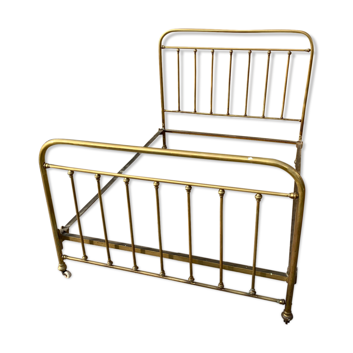 2-seater brass bed